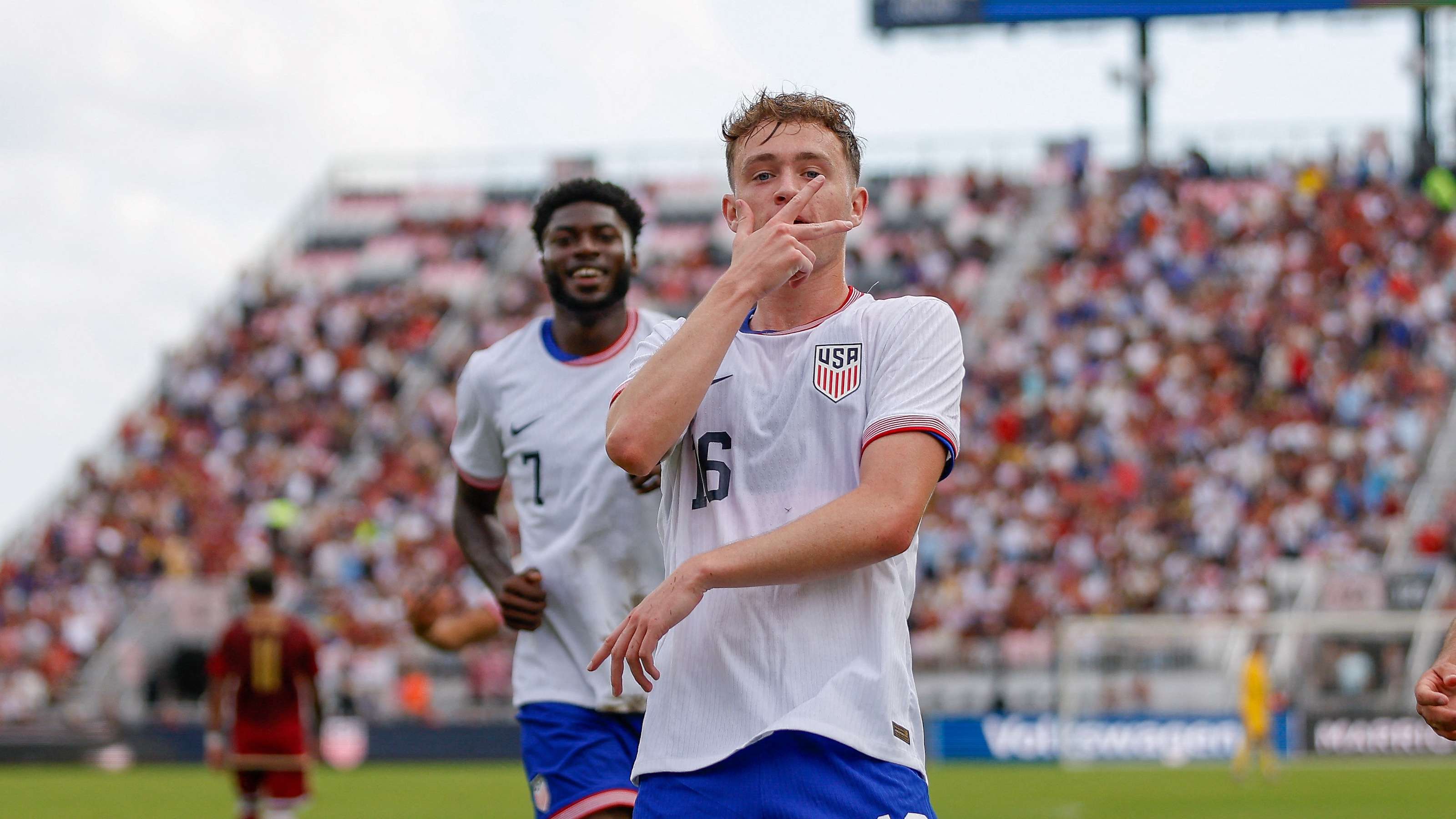 中超联赛最新排名与球队表现深度解析