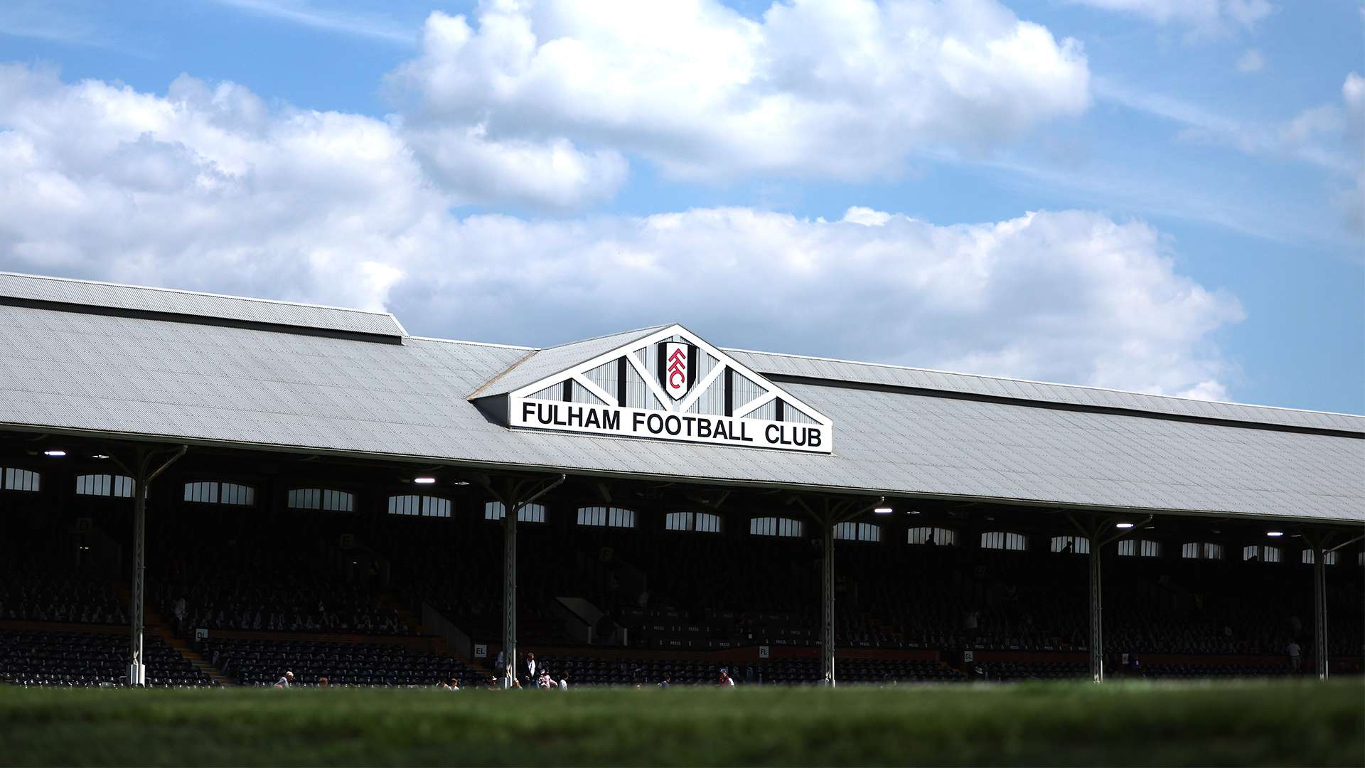 “惊人预测！欧文看好阿森纳夺英超冠军，曼城竟跌至第四”